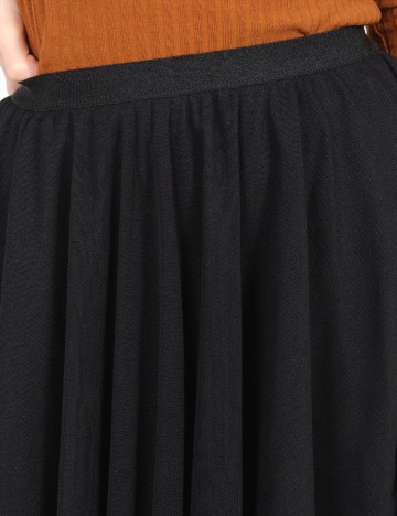 Fusta Bershka, negru