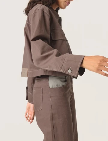 Jacheta Soaked In Luxury, maro