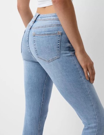 Blugi Bershka, albastru