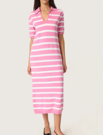 Rochie medie Soaked In Luxury, roz