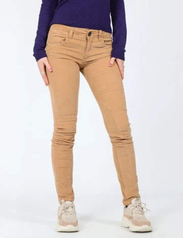 Pantaloni Zara, maro