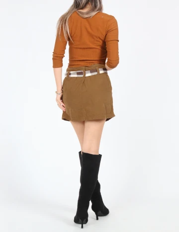 Fusta Bershka, maro