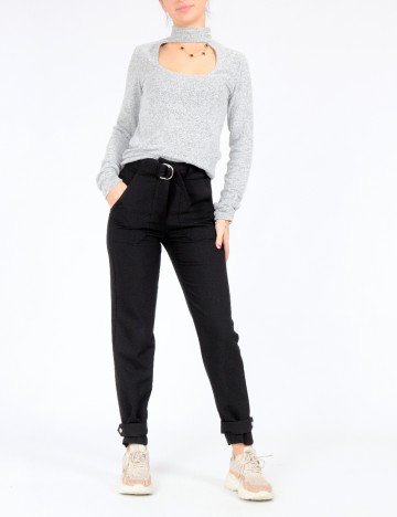 
						Pantaloni Bershka, negru