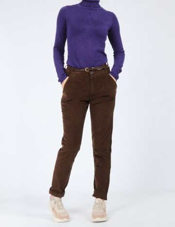 
						Pantaloni Bershka, maro