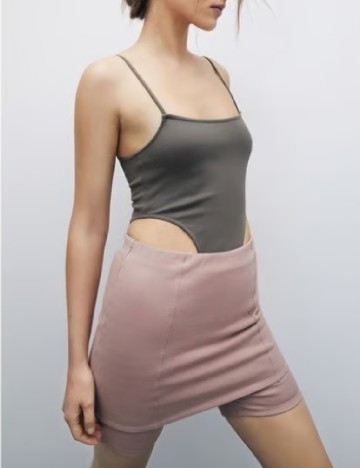 
						Fusta pantalon Zara, roz pudra