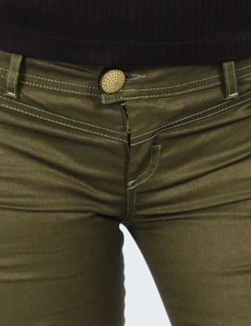 Pantaloni Bershka, verde