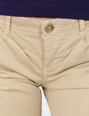 Pantaloni Bershka, crem