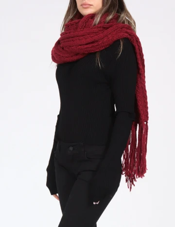 Fular Bershka, visiniu