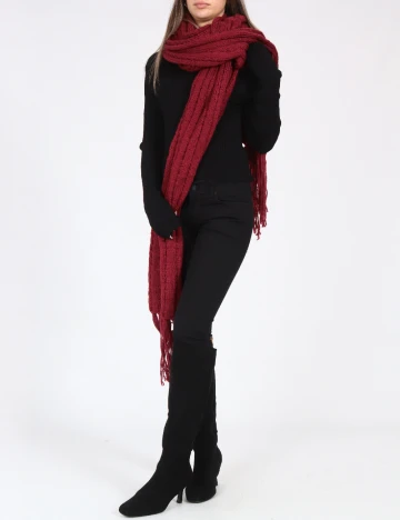 Fular Bershka, visiniu