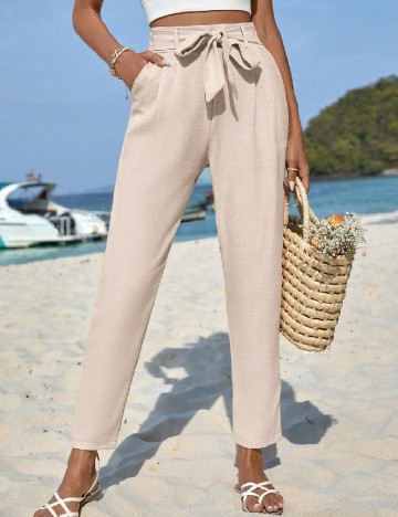 
						Pantaloni SHEIN, crem