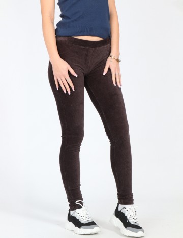 Pantaloni Bershka, maro inchis