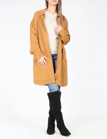 Jacheta Bershka, maro