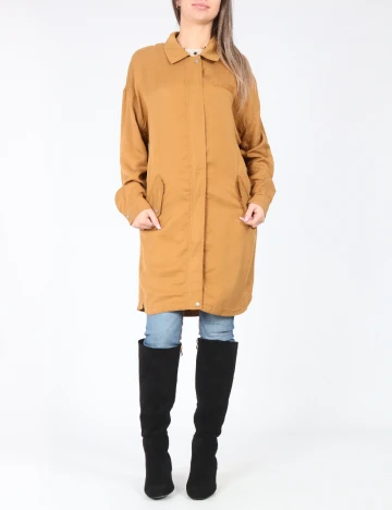 Jacheta Bershka, maro