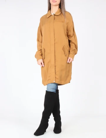 Jacheta Bershka, maro