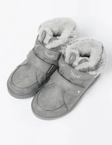 Ghete Cool Club, gri