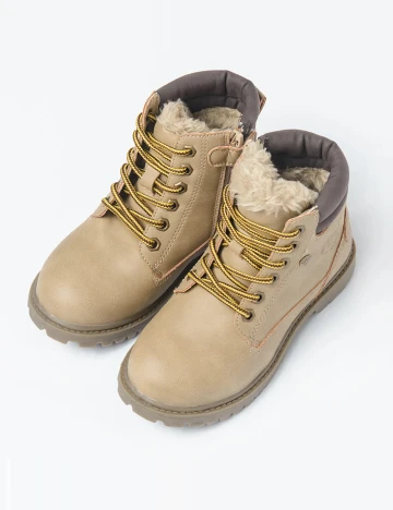 Ghete Cool Club, bej