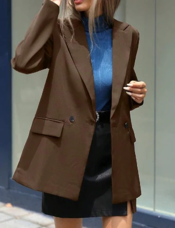 Sacou Aveloria, maro