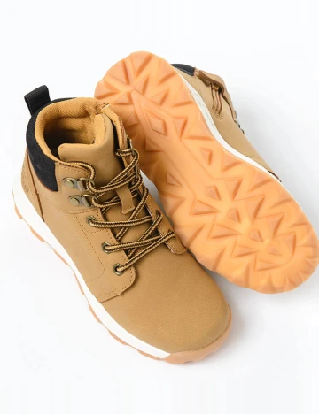 Ghete Cool Club, maro