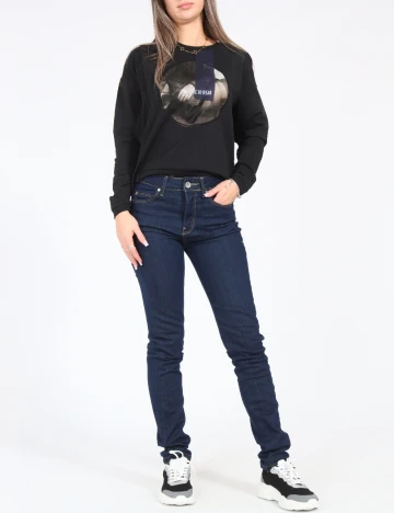 Blugi Bershka, bleumarin