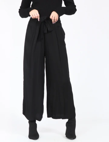 Pantaloni Pull&Bear, negru
