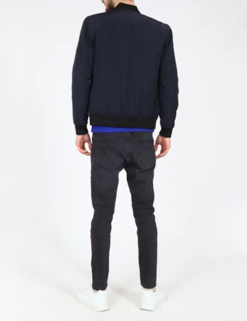 Jacheta Zara, bleumarin