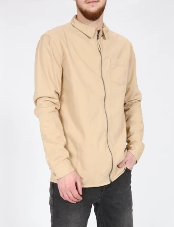 Jacheta Bershka, bej