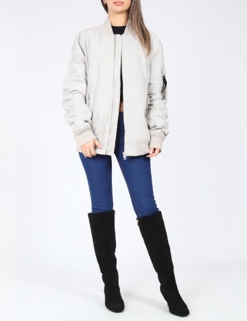 Jacheta Bershka, gri