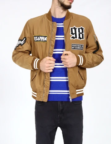 Jacheta Bershka, maro