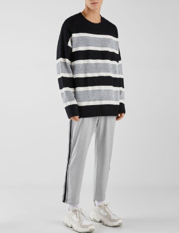 
						Pulover Oversize Bershka, mix culori