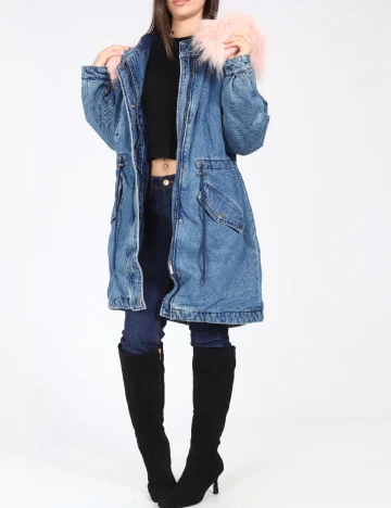 Geaca Bershka, albastru