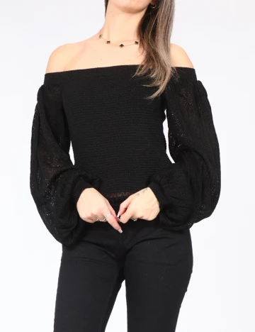 Top Bershka, negru
