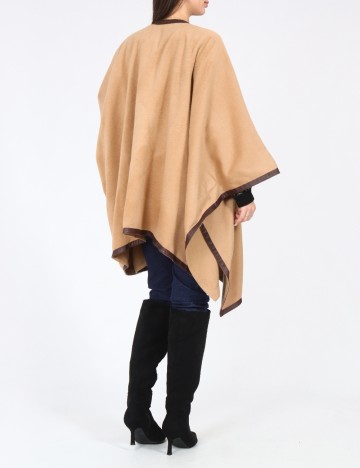Poncho Zara, maro