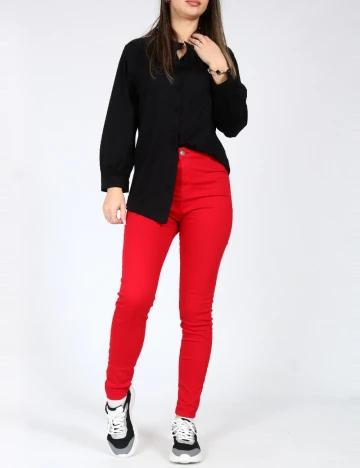 Pantaloni Bershka, rosu