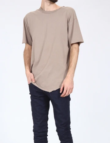 Tricou Zara, maro