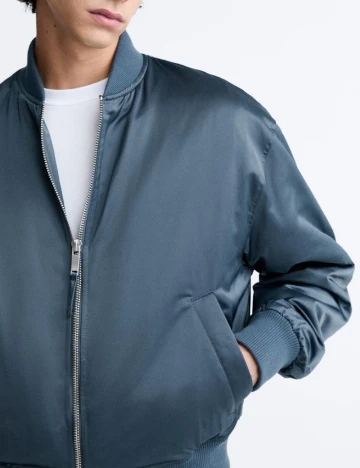 Jacheta Zara, albastru