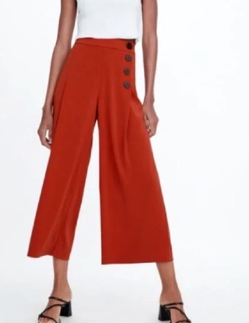 
						Pantaloni Zara, rosu