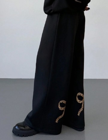 Pantaloni SHEIN, negru