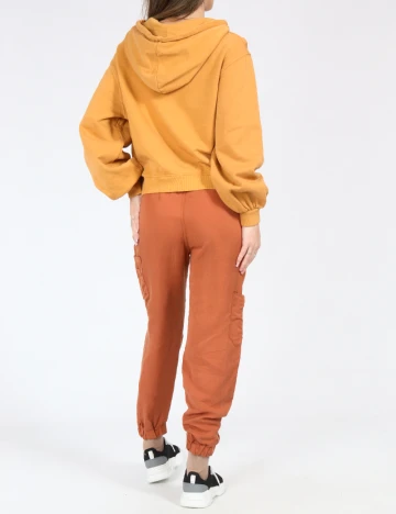 Pantaloni Zara, maro