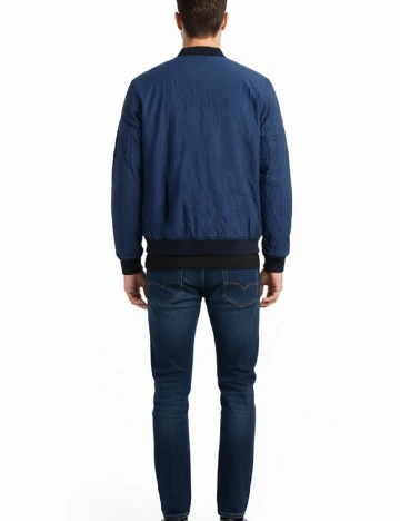 Jacheta Zara, albastru