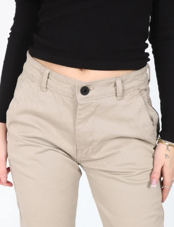 Pantaloni Bershka, bej