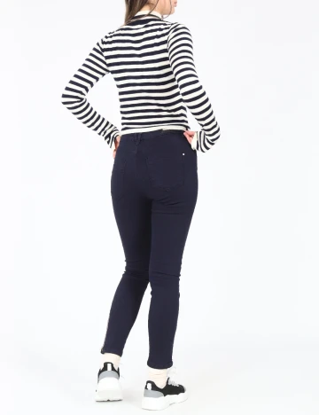 Blugi Bershka, bleumarin