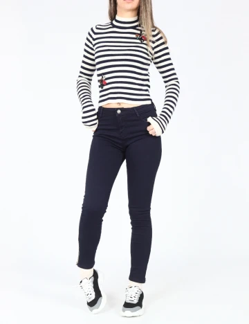 Blugi Bershka, bleumarin