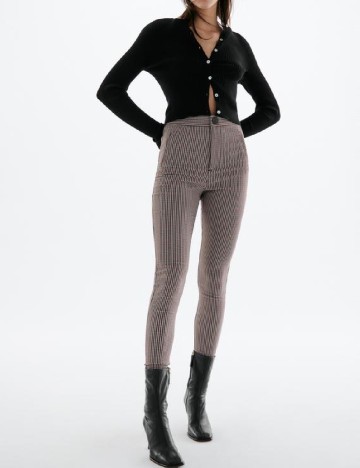 
						Pantaloni Zara, mix culori