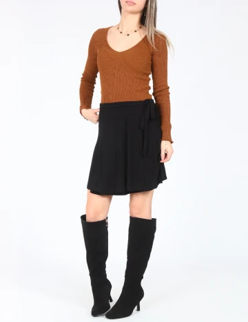 Fusta Bershka, negru