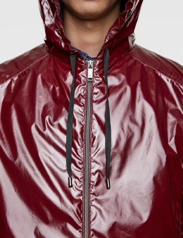 Pelerina de ploaie Zara, visiniu