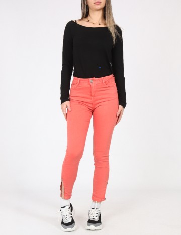 
						Pantaloni Bershka, roz