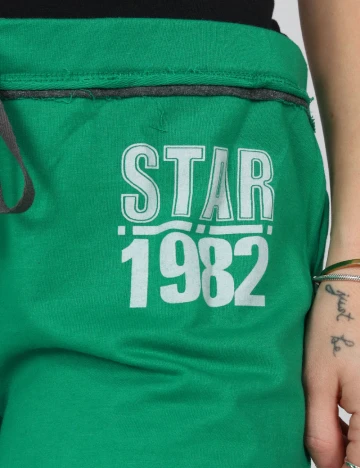 Pantaloni Bershka, verde