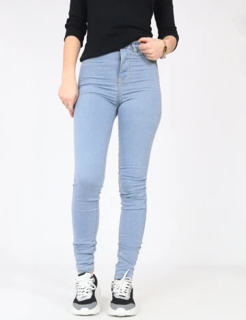 Blugi Pull&Bear, albastru deschis