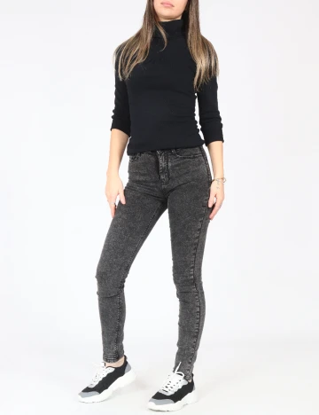 Blugi Bershka, gri inchis