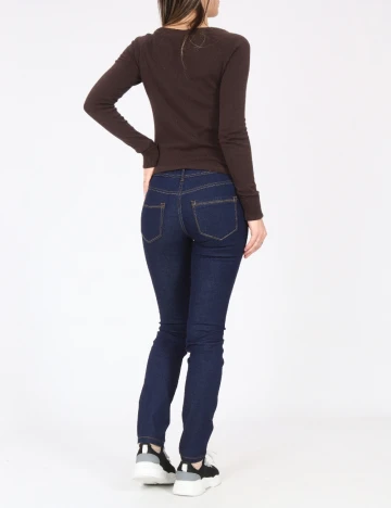 Blugi Bershka, bleumarin